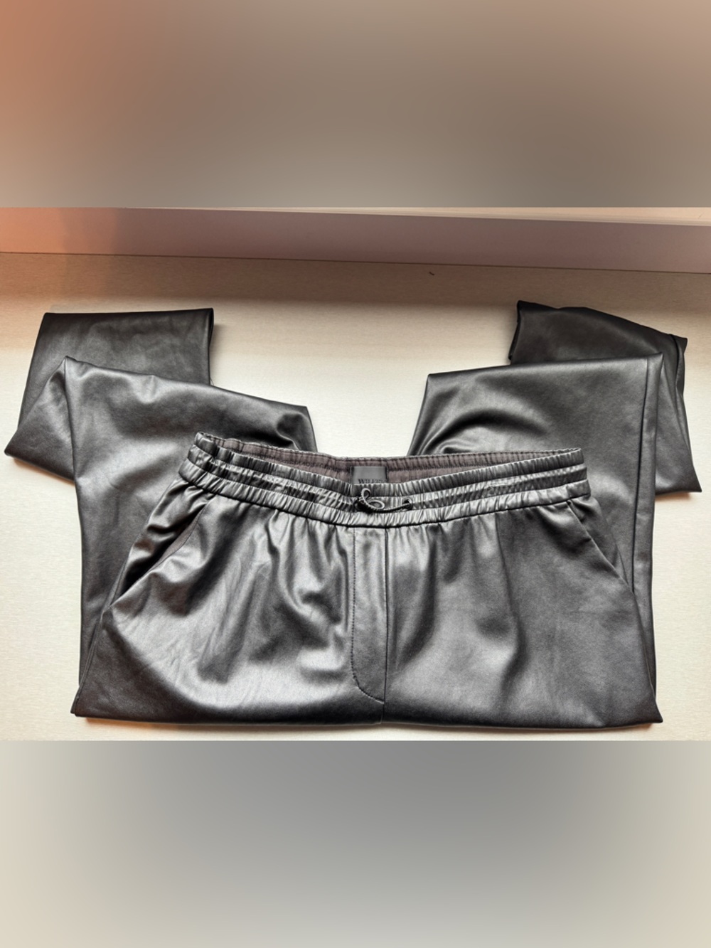 Wilfred Free Faux Leather Joggers Black Relaxed Fit Size Large